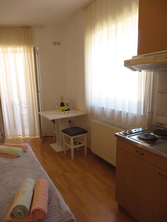 Apartments Karaba Pakoštane 外观 照片