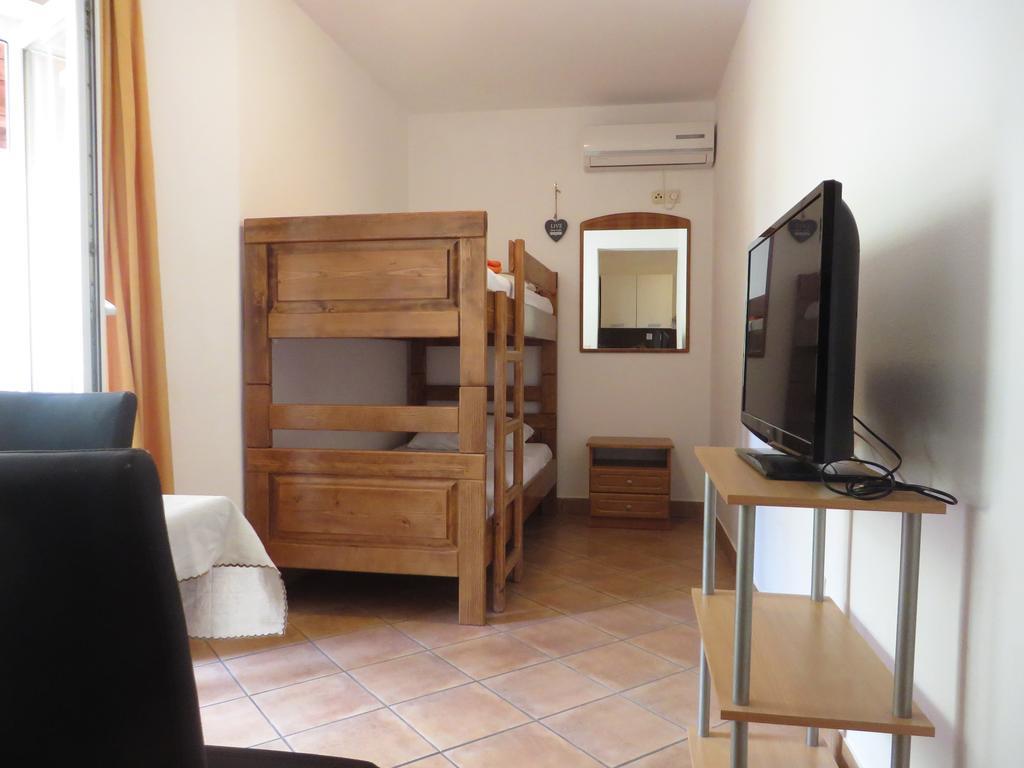 Apartments Karaba Pakoštane 外观 照片